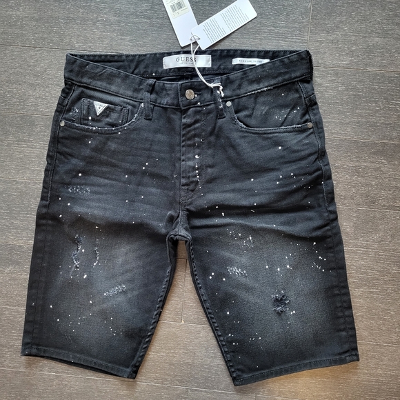 Guess Archive Black Wash W/Destroy Regular Denim Short - Picture 5 of 11